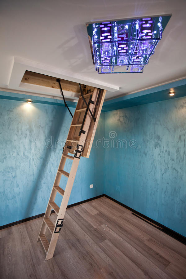 Why is it beneficial to know how to use a loft ladder securely?