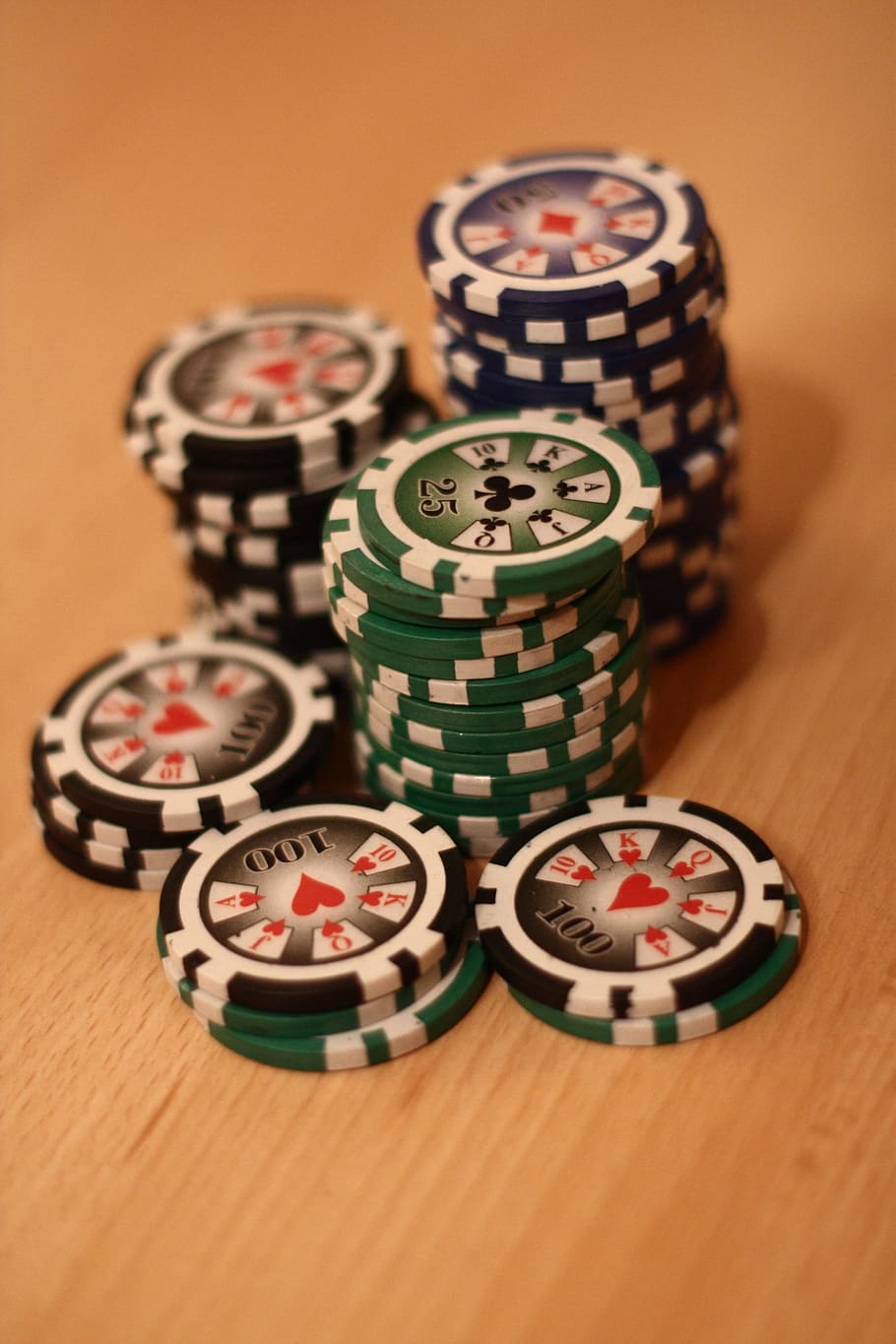 Selection of online casinos and some important tips