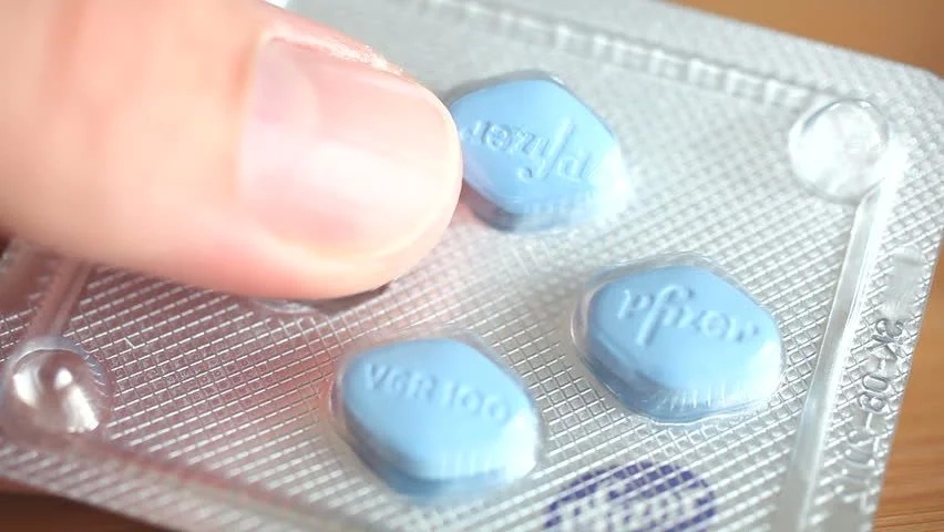 Are There Any Serious Complications From Taking Viagra?