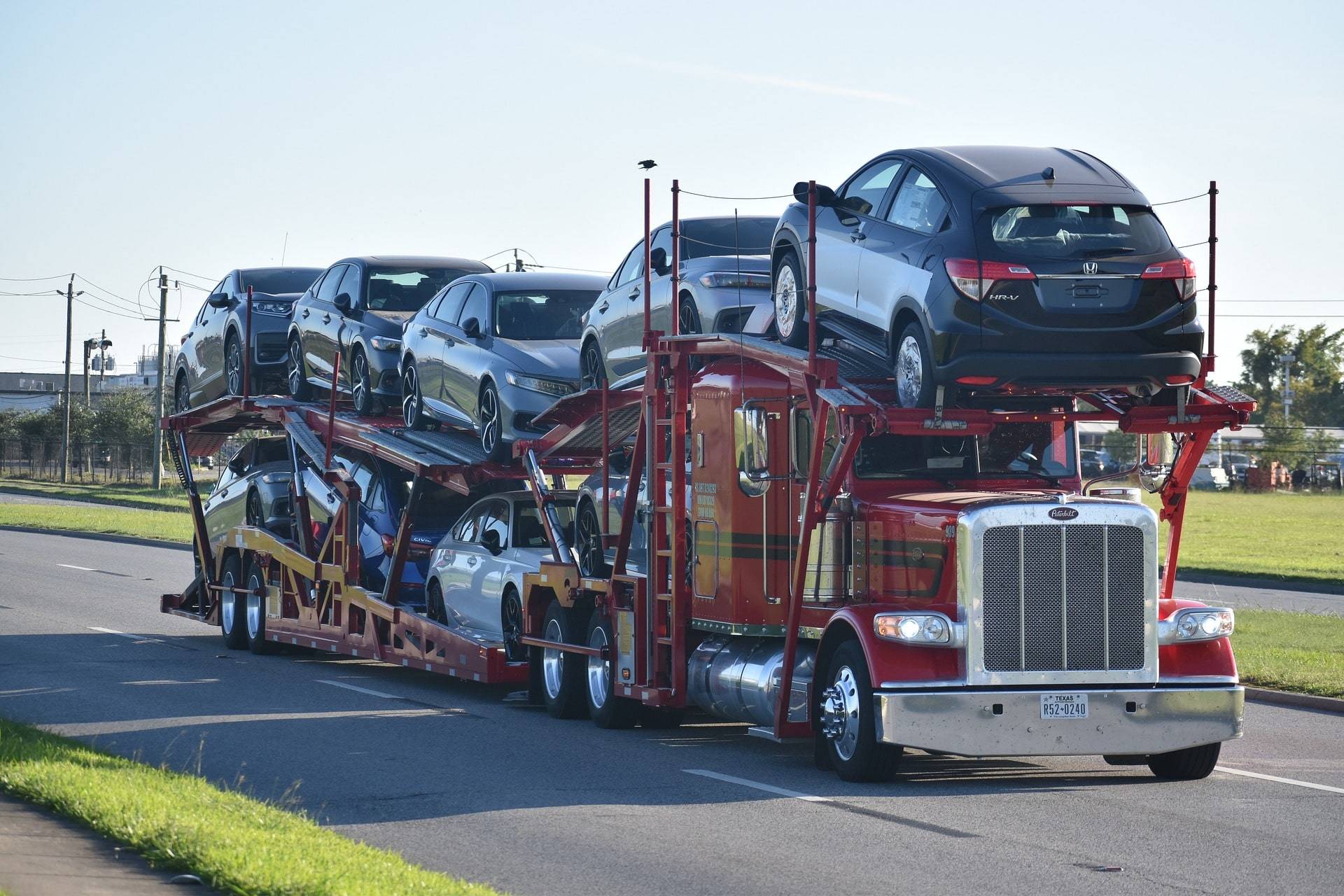 DIY Car Transport vs. Professional Auto Shipping: Weighing Your Options