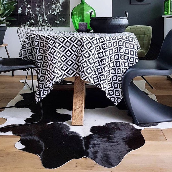 Nature’s Artistry: Cowhide Rugs as Stunning Design Elements